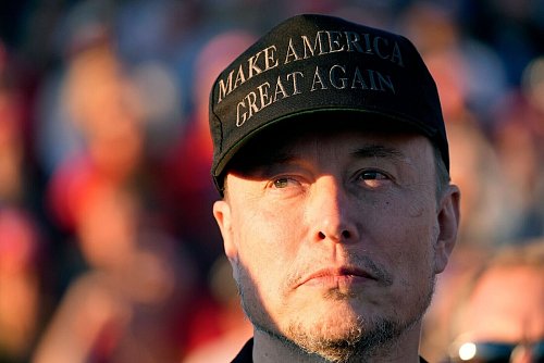 Tesla-Chef Elon Musk: «Die Menschen wollen nicht mit ihm verknüpft werden», sagt Experte Fassnacht. (Archivbild) - © Alex Brandon/AP/dpa