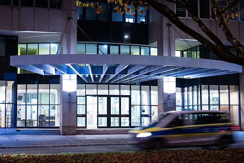 Ein Haftrichter des Amtsgerichts Tiergarten erließ am Sonntag Haftbefehl. - © Christophe Gateau/dpa