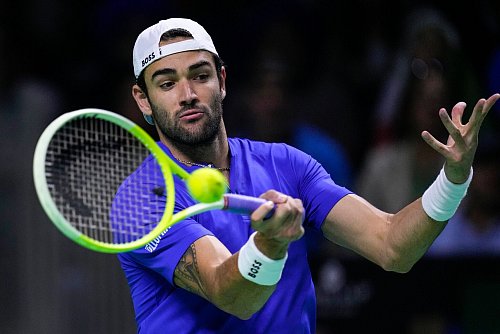 Matteo Berrettini brachte Italien gegen die Niederlande in Führung. - © Manu Fernandez/AP