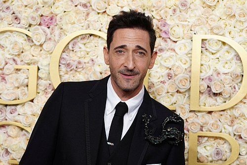 Adrien Brody spielt die preisgekrönte Hauptrolle in dem Globe-Gewinner «The Brutalist». - © Jordan Strauss/Invision/AP/dpa