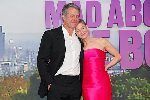 Eingespieltes Team: Hugh Grant und Renée Zellweger - hier bei der Premiere des Films «Bridget Jones: Mad About the Boy» (deutscher Titel: «Bridget Jones - Verrückt nach ihm») im Januar 2025 in London. (Archivbild) - © Scott A Garfitt/Invision/AP/dpa