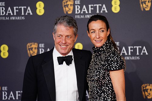Hugh Grant und Anna Elisabet Eberstein sind seit 2018 verheiratet. (Archivbild) - © James Manning/PA Wire/dpa