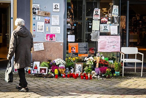 Die Ermittlungen nach den tödlichen Schüssen in Oldenburg sind beendet - Trauer, Anteilnahme und Fragen bleiben. - © Sina Schuldt/dpa