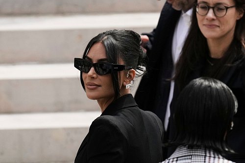 Kardashian blieb bei dem Überfall körperlich unversehrt, erlitt aber einen Schock. - © Aurelien Morissard/AP/dpa