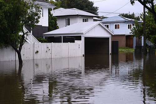 Hunderttausende Haushalte sind ohne Strom. - © Jono Searle/AAP/dpa