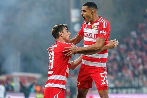 Danilho Doekhi traf doppelt für Union (r.). - © Andreas Gora/dpa
