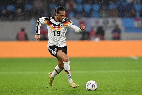 Zurück im DFB-Trikot: Leroy Sané. - © Federico Gambarini/dpa