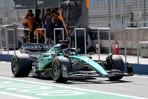 Bei den Testfahrten 2023 ersetzte Drugovich Stroll. - © Hasan Bratic/dpa