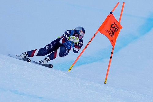 Zeigt ein gutes Comeback mit 40 Jahren und künstlichem Knie: Lindsey Vonn. - © John Locher/AP