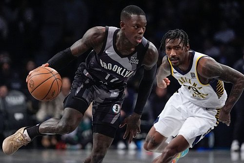 Dennis Schröder absolvierte beim Sieg gegen Indiana sein schwächstes Saisonspiel. - © Frank Franklin II/AP/dpa