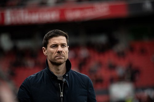 Xabi Alonso beendet «ein gutes Jahr in der besten Art und Weise» beenden. - © Fabian Strauch/dpa