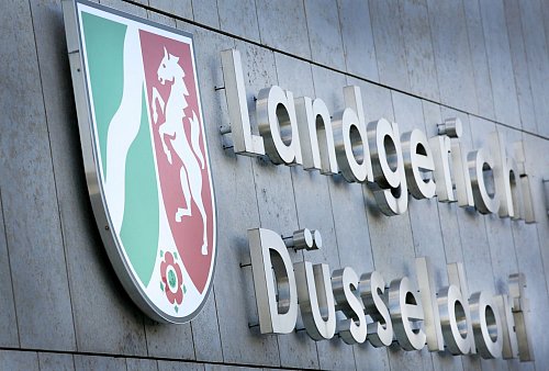 Der Angeklagte habe die Chance, sich bei seiner Tochter zu entschuldigen, verstreichen lassen, so das Gericht. - © Martin Gerten/dpa