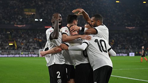 Die deutsche Fußball-Nationalmannschaft hat im Sommer eine Titelchance. - © Fabian Strauch/dpa