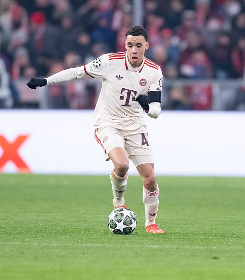 Jamal Musiala hat die Leichtigkeit und Topform verloren. - © Sven Hoppe/dpa