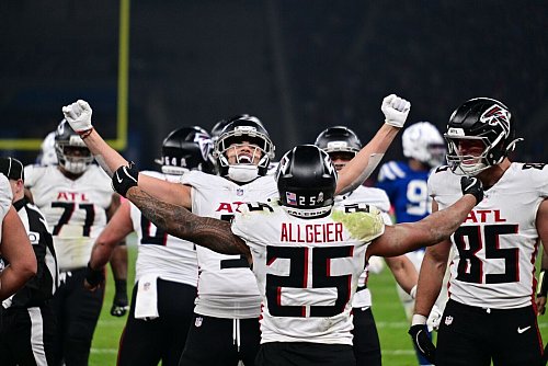 Die Falcons überraschten gegen den Favoriten. - © Sebastian Christoph Gollnow/dpa