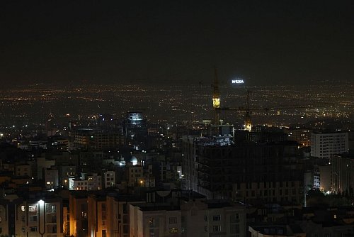 Im Zentrum der iranischen Hauptstadt waren Explosionen zu hören. - © Vahid Salemi/AP