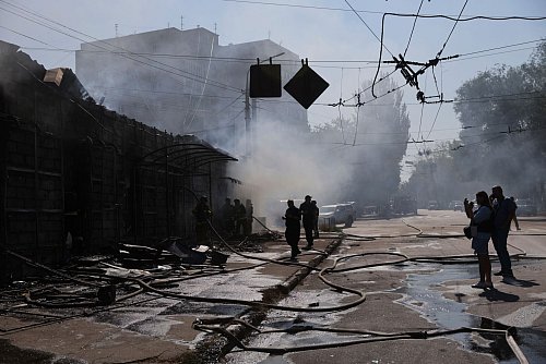 Russlands Angriffskrieg hat viele ukrainische Städte verheert. (Archivbild) - © Kateryna Klochko/AP/dpa