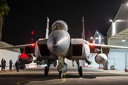 Israels Kampfflugzeuge sollen angeblich nicht in iranischen Luftraum eingedrungen sein. (Archivbild) - © -/Israeli Army/AP/dpa