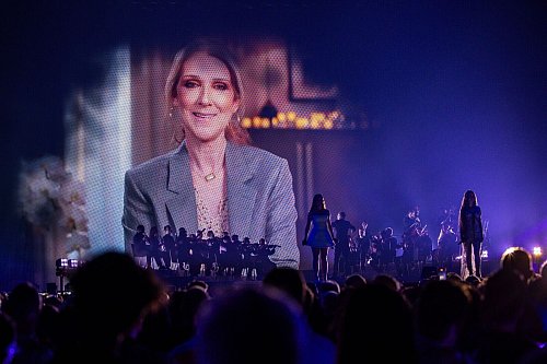 Ob Celine Dion beim ESC auftritt, hängt von ihrer gesundheitlichen Verfassung ab. - © Jens Büttner/dpa
