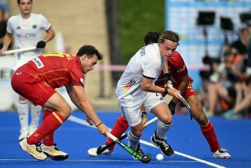 Spanien war der erwartet schwere Gegner. - © Federico Gambarini/dpa