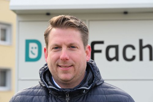 DeinFach-Chef Lukas Beckedorff hat ambitionierte Pläne. - © Wolf von Dewitz/dpa