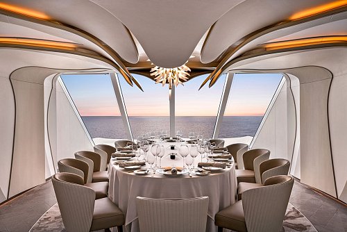 Ambiente statt Action: Der Fokus bei Oceania Cruises liegt auf Kulinarik und Luxus. Das Bild zeigt den Privee-Bereich auf der «Vista», dem Schwesterschiff der «Allura» - ein Dinner-Séparée, das Gäste extra buchen können. - © Nick Tortajada/Oceania Cruises/dpa-tmn
