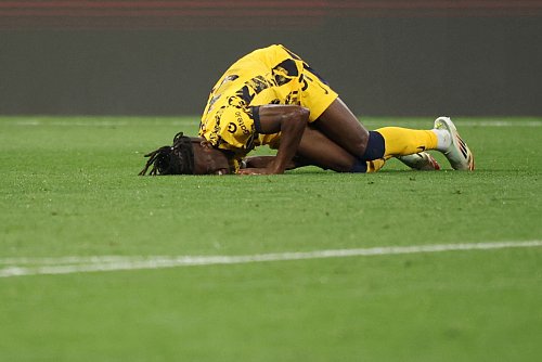 Musste verletzt raus: Yann Aurel Bisseck. - © Christian Charisius/dpa