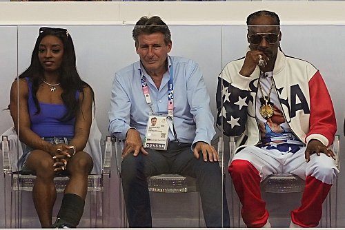 Snoop Dogg (r) besuchte viele Veranstaltungen. - © Michael Kappeler/dpa