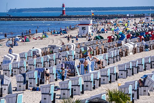 Im Jahr 2024 verzeichnete die Tourismus-Branche trotz Wirtschaftskrise ein Rekordjahr mit gut 496 Millionen Übernachtungen. - © Jens Büttner/dpa