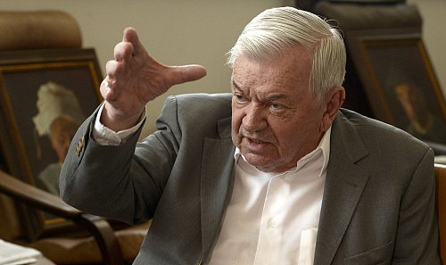 Nidetzky prägte als Gesicht der Außenstelle Wien die Sendung "Aktenzeichen XY" jahrzehntelang mit. - © Herbert Pfarrhofer/APA/dpa