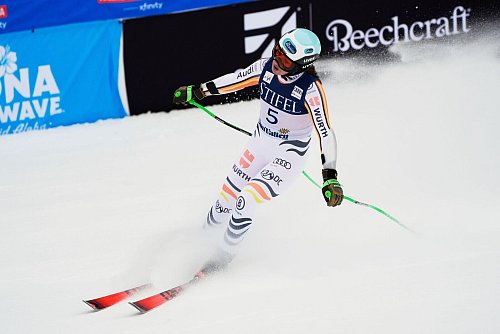 Kira Weidle-Winkelmann belegt im Super-G den elften Platz. - © John Locher/AP/dpa