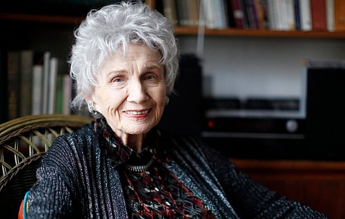 Die kanadische Autorin und Literaturnobelpreisträgerin Alice Munro mit 92 Jahren gestorben. (Archivbild) - © Chad Hipolito/The Canadian Press/AP