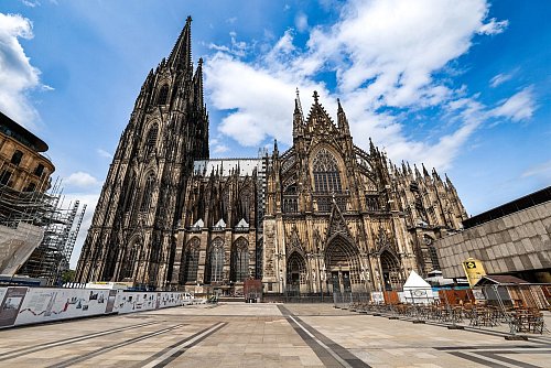 Die Kölner City verwandelte sich durch die Evakuierung Anfang Juni in eine Geisterstadt. Damals wurden gleich drei Weltkriegsbomben entschärft. (Archivbild) - © Christoph Reichwein/dpa