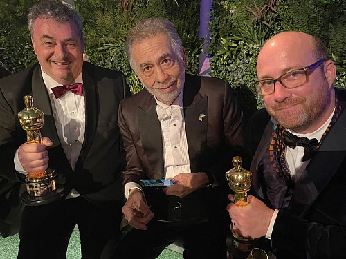 Gerd Nefzer feiert seinen zweiten Oscar. (Archivbild) - © Privat/Gerd Nefzer/dpa