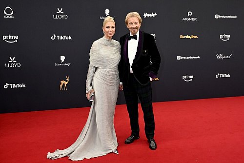 Gottschalk war mit seiner Frau Karina zur Gala gekommen. - © Felix Hörhager/dpa