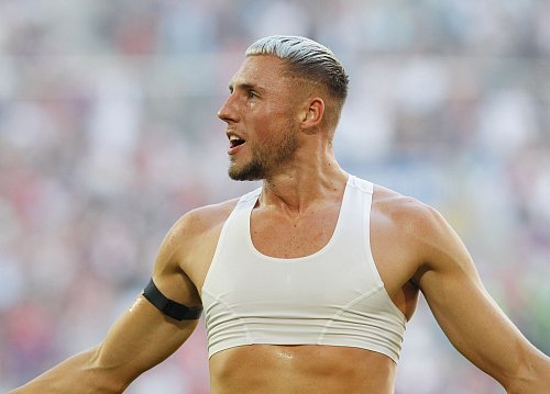 Jona Niemiec sorgte spät für den Ausgleich. - © Roland Weihrauch/dpa