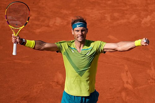Rafael Nadal verlässt am Ende der Saison die Tennis-Bühne. - © Christophe Ena/AP/dpa