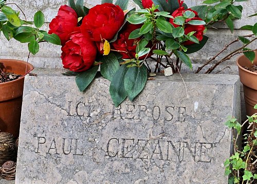 In Aix-en-Provence geboren, in Aix-en-Provence gestorben: Cézannes Grab findet sich auf dem Friedhof Friedhof Saint-Pierre. - © Daniela David/dpa-tmn