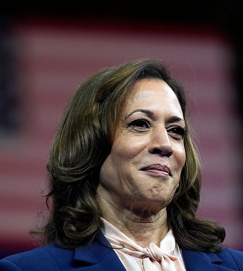 US-Vize Harris bereit sich intensiv auf die Debatte vor. (Archivbild) - © Matt Rourke/AP/dpa
