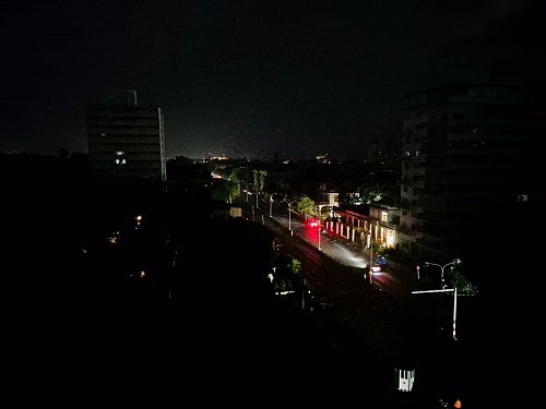 Einen ersten landesweiten Blackout hatte es am Freitag gegeben, am Samstagmorgen folgte ein zweiter großer Stromausfall. - © Nick Kaiser/dpa