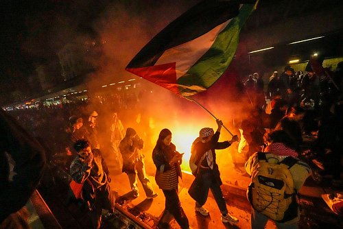 Der Militäreinsatz gegen die Flotte löste Proteste aus. - © Luca Bruno/AP/dpa