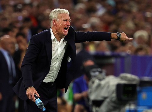 Deschamps trainierte Frankreichs Nationalmannschaft seit 2012. - © Christian Charisius/dpa
