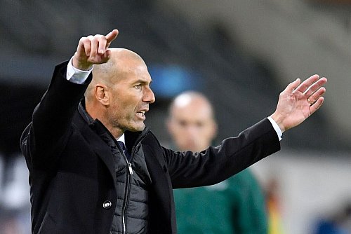 Schon länger gibt es Spekulationen um Zidane als nächsten französischen Nationalcoach. - © Marius Becker/dpa