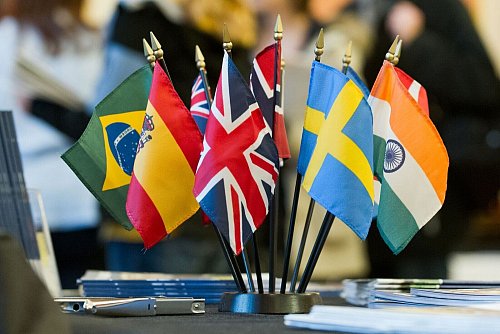 Wohin soll\'s gehen? Nicht nur das englischsprachige Ausland ist attraktiv für Austausch-Interessierte. - © Franziska Gabbert/dpa-tmn
