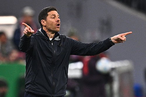 Leverkusens Trainer Xabi Alonso hat eine starke Bilanz gegen den FC Bayern. - © Tom Weller/dpa