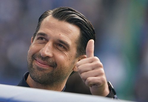 Ex-HSV-Sportchef Jonas Boldt wird mit Schalke in Verbindung gebracht. - © Marcus Brandt/dpa