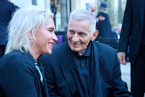 Der Schauspieler war vergangenes Jahr wegen akuter Herzprobleme in ein Krankenhaus gebracht worden. - © Annette Riedl/dpa