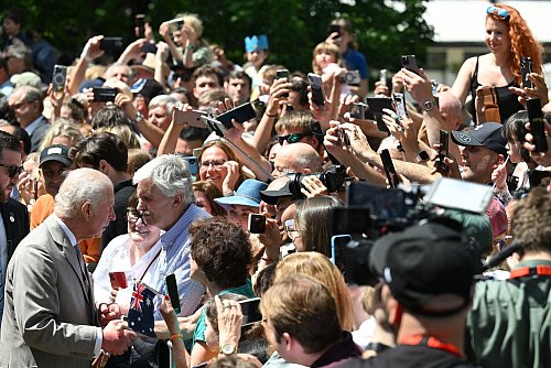 Charles ist der erste König, der Australien besucht. - © Dean Lewins/AAP/dpa