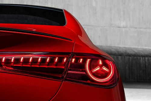 Welchen Namen dieses Auto trägt, dürfte auch dem Hintermann im Zweifel schnell klar werden. - © Mercedes-Benz AG/dpa-tmn