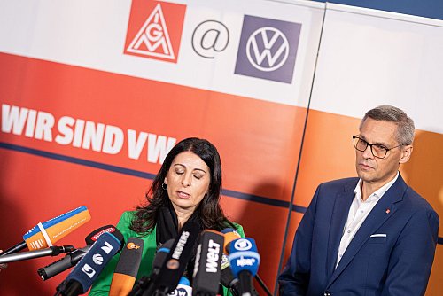 Cavallo warnte vor zu großen Hoffungen auf eine schnelle Einigung. - © Moritz Frankenberg/dpa